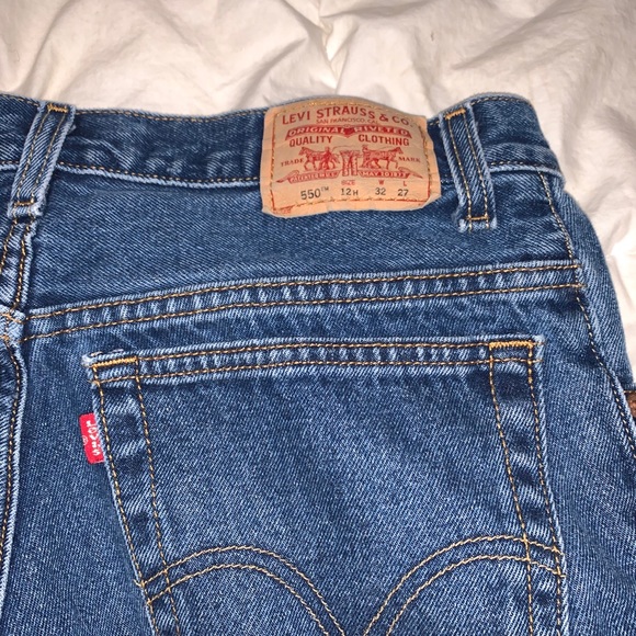 Levi’s Jeans!!! - Picture 2 of 5